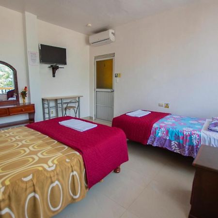 Hostal San Francisco San Cristóbal Ngoại thất bức ảnh