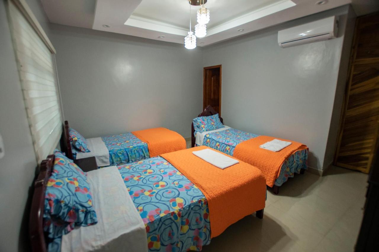 Hostal San Francisco San Cristóbal Ngoại thất bức ảnh